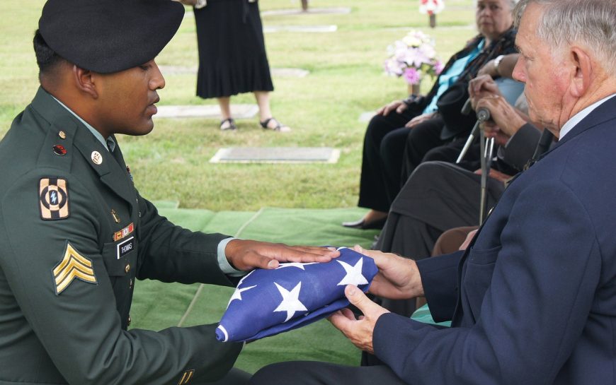 Comment s’organisent les funérailles d’un militaire ?