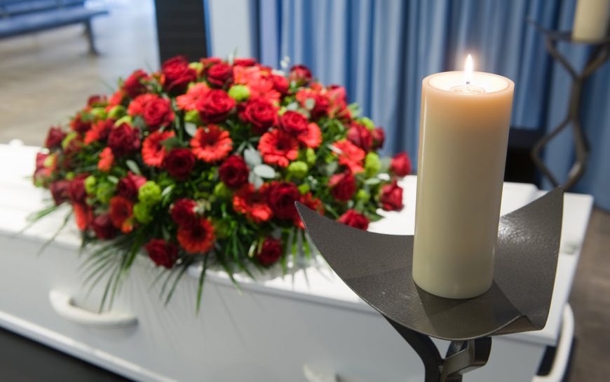 Comment choisir des services funéraires adaptés à vos besoins et à votre budget ?