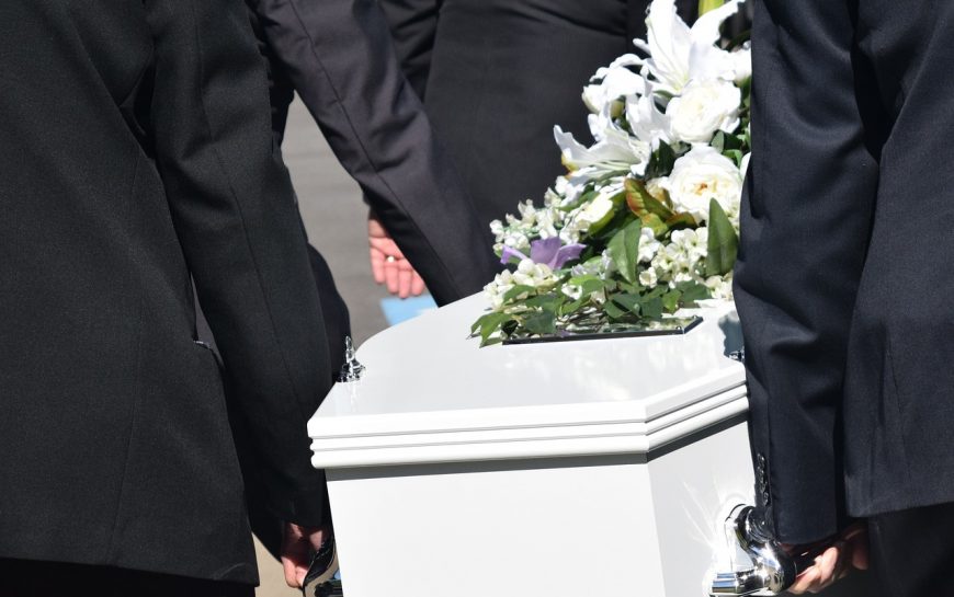 Services funéraires sur mesure : créez un adieu unique et significatif